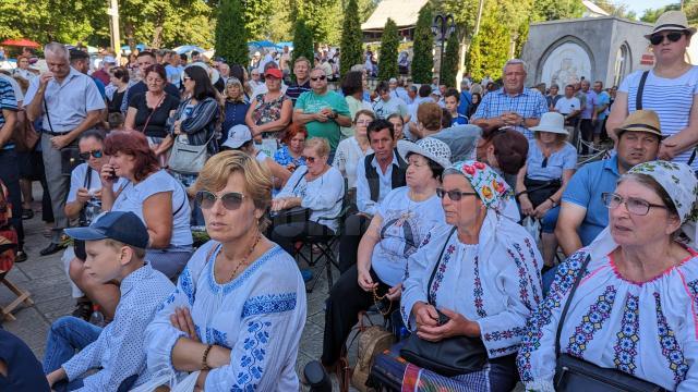 Mii de pelerini au fost prezenți anul acesta la Sanctuarul naţional marian de la Cacica