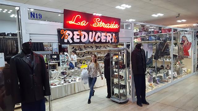 Lichidare de stoc la mai multe produse din magazinul „La Strada” din Centrul Comercial Zimbru