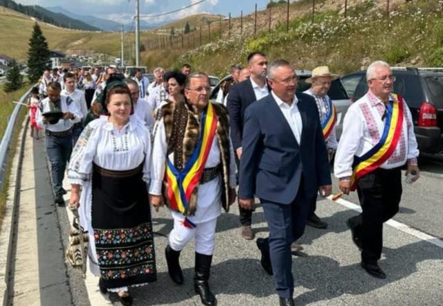 Lungu, la Hora de la Prislop: „Folclorul este o comoară a României”