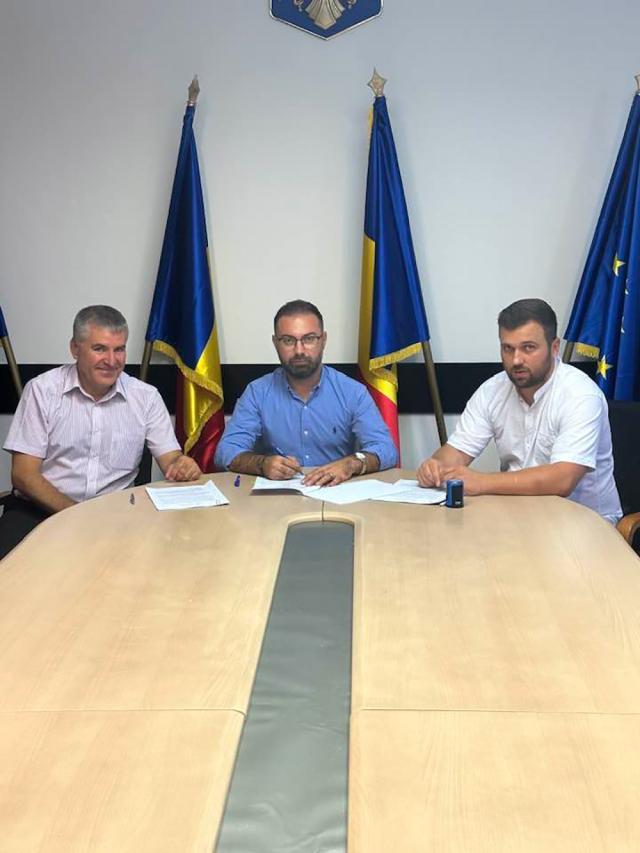 A fost semnat contractul pentru finalizarea lucrărilor la blocul de locuințe ANL