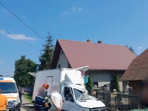 Un pieton accidentat mortal, altul rănit, după un accident la Vicovu de Sus