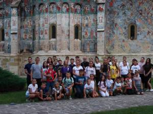 60 de elevi au participat la Școala de vară ,,Copii și părinți la altar”, în Parohia „Pogorârea Sfântului Duh” din Nicani