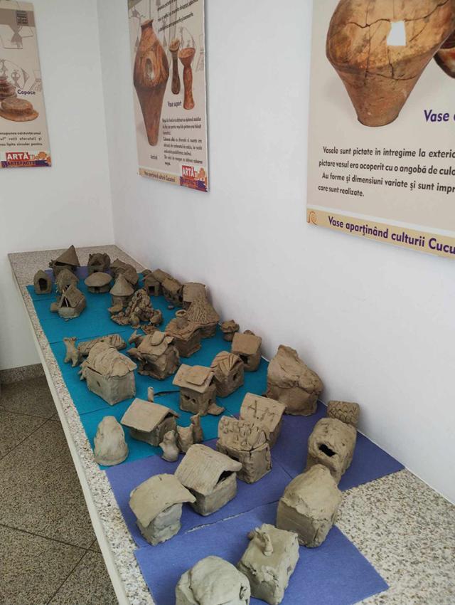 Vernisajul expoziției „Artă și Artefacte”, ediția a VI-a, joi, la Muzeul de Istorie