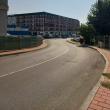 Ruta alternativă pentru traficul ușor dar și greu pe strada Apeductului, înspre Podul Unirii, iar de acolo, mai departe, înspre Mall sau spre Salcea