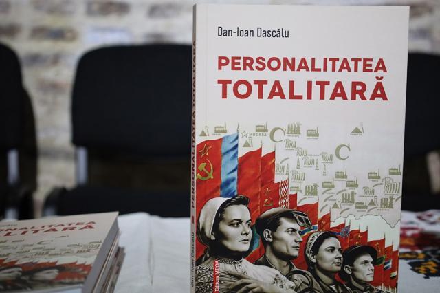 Lansarea cărții ,,Personalitatea totalitară” in cadrul Universității de Vară a IICCMER. Sursa FB IICCMER