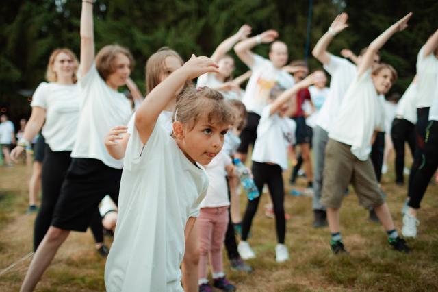 Proiecții de film, competiții sportive, ateliere și jocuri diverse, la Festivalul „Zi-le de Watra”