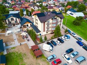 Noul complex turistic Constantin, deschis în Câmpulung Moldovenesc, la poalele masivului Rarău