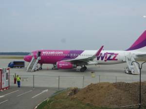 Compania Wizz Air a anunțat, joi, printr-un comunicat de presă, că „își ajustează” rețeaua din Suceava