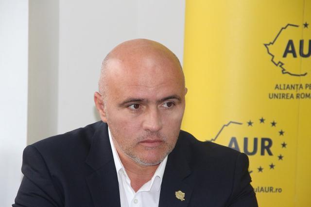 Președintele AUR Suceava, deputatul Doru Acatrinei