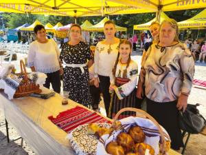 Festivalul Plăcintelor a început la Suceava, cu zeci de delicatese culinare