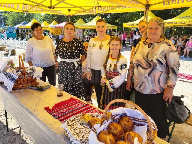 Festivalul Plăcintelor a început la Suceava, cu zeci de delicatese culinare