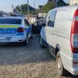 Polițiștii au confiscat o autoutilitară burdușită cu țigări de contrabandă