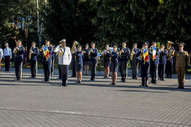 Început de an școlar, la Câmpulung. Foto - Laurențiu Sbiera, Matei Trofin