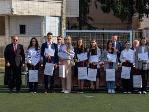 Elevi premiati la festivitatea de la colegiul radautean