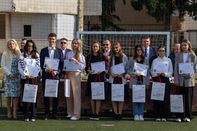 Elevi premiați la festivitatea de la colegiul rădăuțean