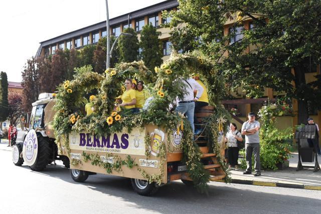 La Oktoberfest puteţi servi bere Bermas