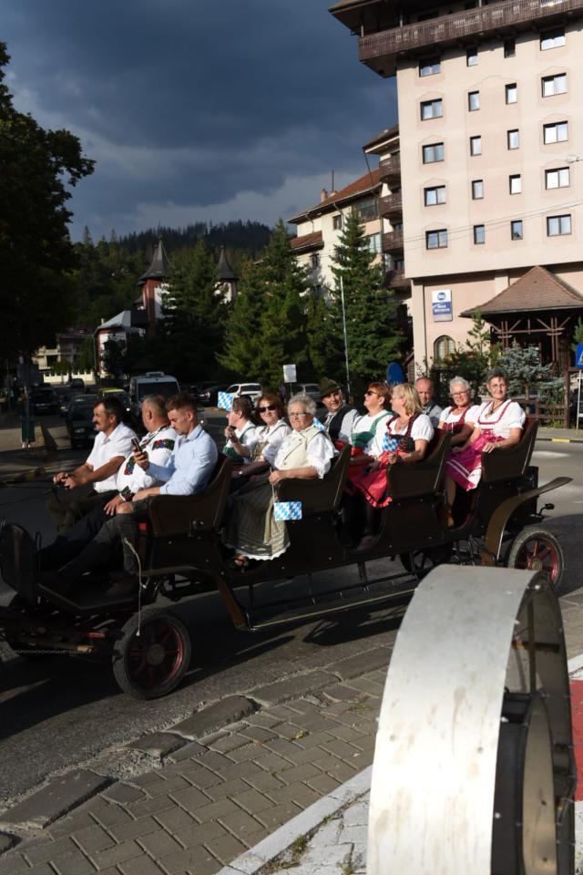 Sucevenii pot să petreacă din nou anul acesta la Festivalul Oktoberfest în Est din Gura Humorului