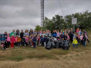 Peste 9.000 de saci cu deșeuri au fost adunați la Suceava, în cadrul campaniei „Let’s Do It, Romania!”