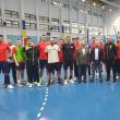 Sportivii de la CSU Suceava, dar și conducerea echipei de handbal, alaturi de primarul Ion Lungu