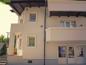 Grădinița "La Piticul Vesel" are haine noi