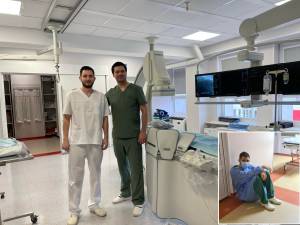 Cardiologii intervenționiști Laur Blaga şi Paul Turcoman şi dr. Blaga după o gardă grea