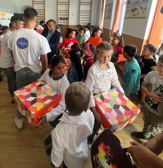 Zeci de copii au participat la activități recreative și educative, în cadrul Campaniei „Să aducem copiii la școală”