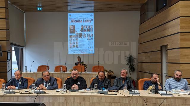 Deschiderea Festivalului „Nicolae Labiș“, ediția a 55-a, în Sala Unirii, în prezența unui public numeros