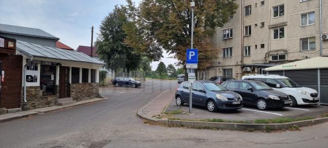 Sute de locuri de parcare din zona centrală a Sucevei devin cu plată de săptămâna viitoare