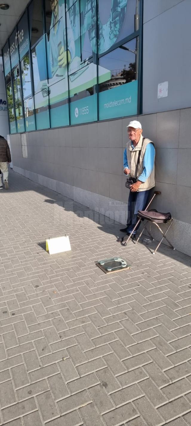 Între cerșetorie şi oferirea unui serviciu