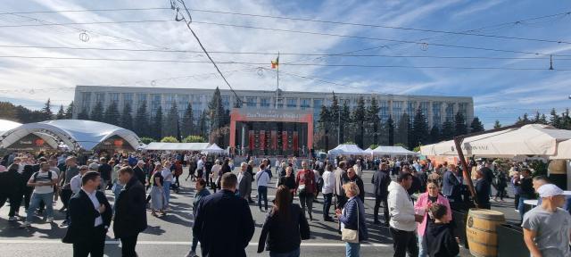 În mijlocul sărbătorii vinului