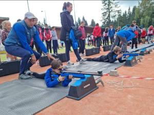 Selecție pentru cursuri de schi și biathlon, la Vatra Dornei