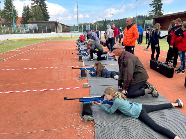 Selecție pentru cursuri de schi și biathlon, la Vatra Dornei