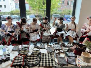 Grupul vocal-tradițional „Ai lui Ștefan, noi oșteni” a participat la o conferință a tinerilor ortodocși din Germania