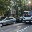 Primăria Suceava ridică mașinile care blochează accesul la containerele de gunoi