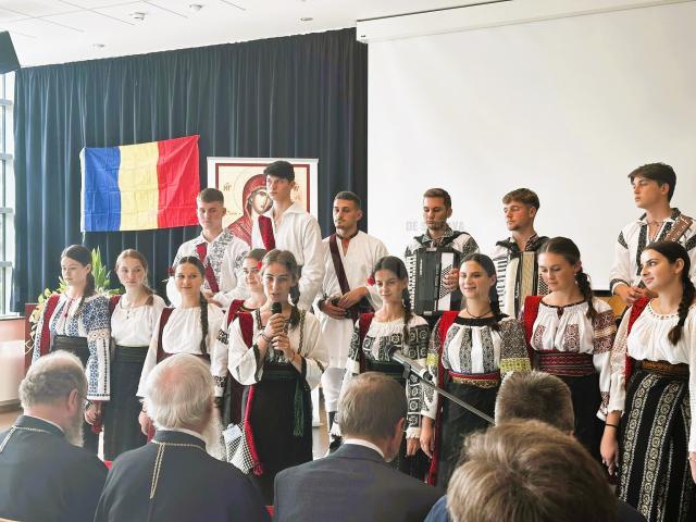 Grupul vocal-tradițional „Ai lui Ștefan, noi oșteni” in  Germania