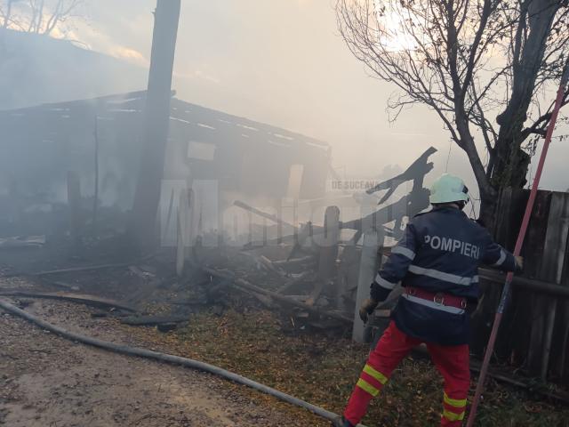 Un bolnav psihic lăsat nesupravegheat câteva minute a provocat incendiul de proporții de la Straja