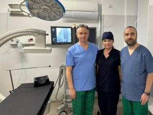 Echipa care a efectuat primul implant de stimulator cardiac permanent la Spitalul Clinic Județean Suceava