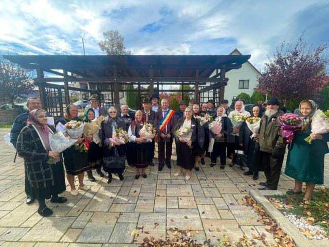 Primăria comunei Vicovu de Jos a premiat 14 „cupluri de aur”