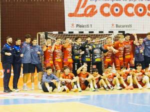 Selecționata condusă de Vasile Boca s-a clasat pe locul secund la Trofeul Carpați Niro. Foto handbalmania.ro