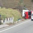 Doi răniți, după ce un tir încărcat cu struguri s-a răsturnat în zona Pasului Mestecăniș