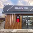Phixer, service-ul GSM care schimbă gratuit folia de la telefon