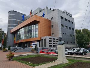 Numărul total de posturi din Primăria Suceava a fost redus la 540, în urma unei ședințe extraordinare de Consiliu Local care a avut loc vineri dimineață