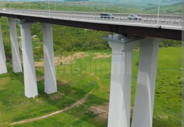 Viaduct peste calea ferată, în lungime de 1.015 m și cu 41 de deschideri, necesar a fi construit pe tronsonul III al rutei alternative