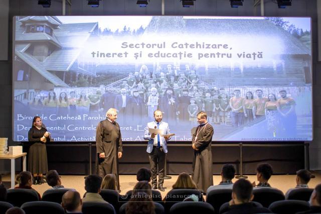 Gala „Școlilor catehetice de vară” din Arhiepiscopia Sucevei și Rădăuților