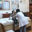 Copiii din Fratăuții Noi au beneficiat de consultații medicale gratuite prin proiectul „Caravana cu medici”