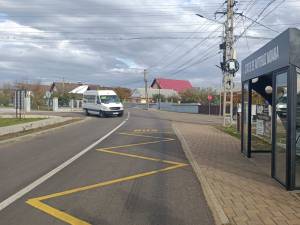 Stații moderne de autobuz, realizate în mai multe localități ale comunei Moara