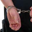 Trimis în arest după ce a tâlhărit două tinere