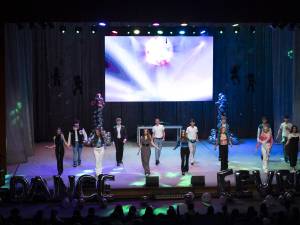 „Dance Fever”, la Balul Bobocilor de la Liceul cu Program Sportiv Suceava