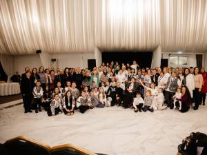 A VIII-a ediție a evenimentului caritabil „Îmbrăţişări Gratuite”