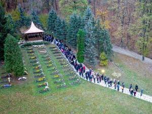 Coada către racla Părintelui Arsenie Boca